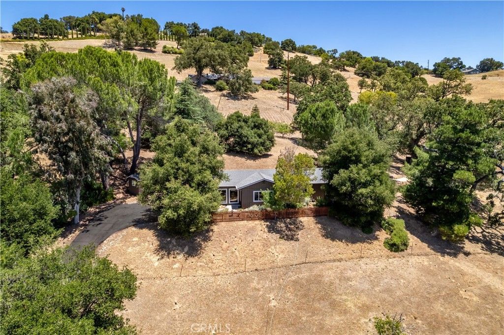 7295 San Gabriel Road, Atascadero, CA 93422 Main Photo