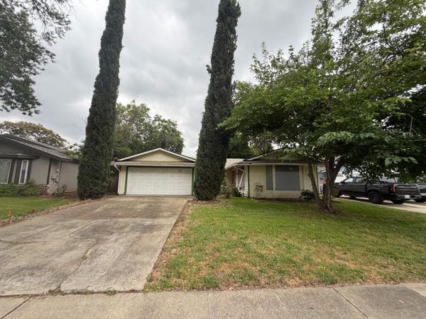 7600 Tierra Wood Way, Sacramento, CA 95828