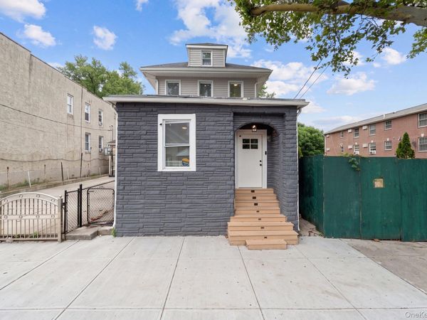 325 Newman Avenue, Bronx, NY 10473