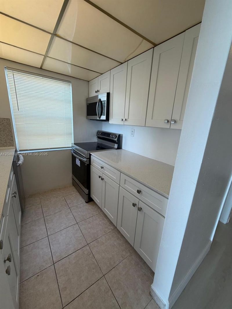 12590 NE 16th Ave , Unit 512, North Miami, FL 33161 Photo