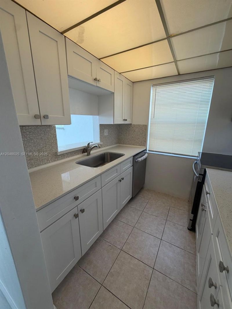 12590 NE 16th Ave , Unit 512, North Miami, FL 33161 Photo