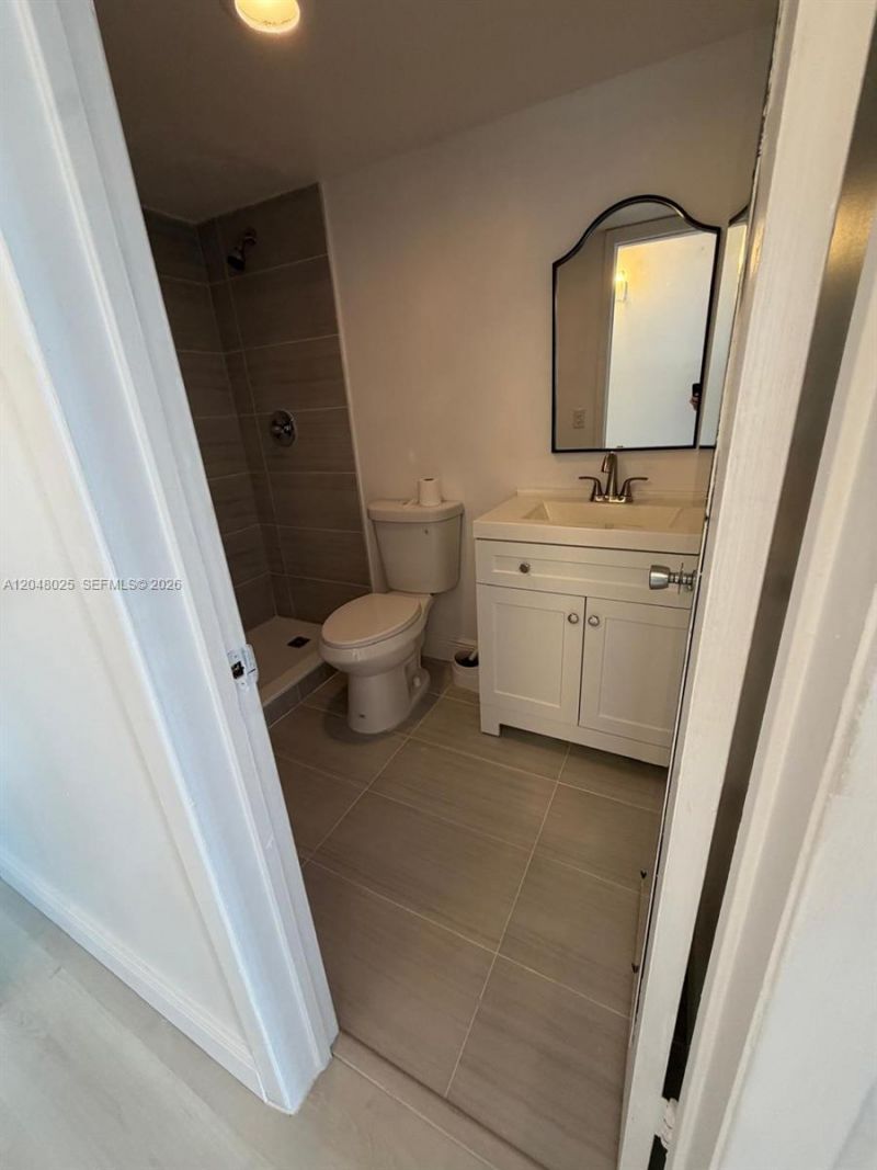 12590 NE 16th Ave , Unit 512, North Miami, FL 33161 Photo