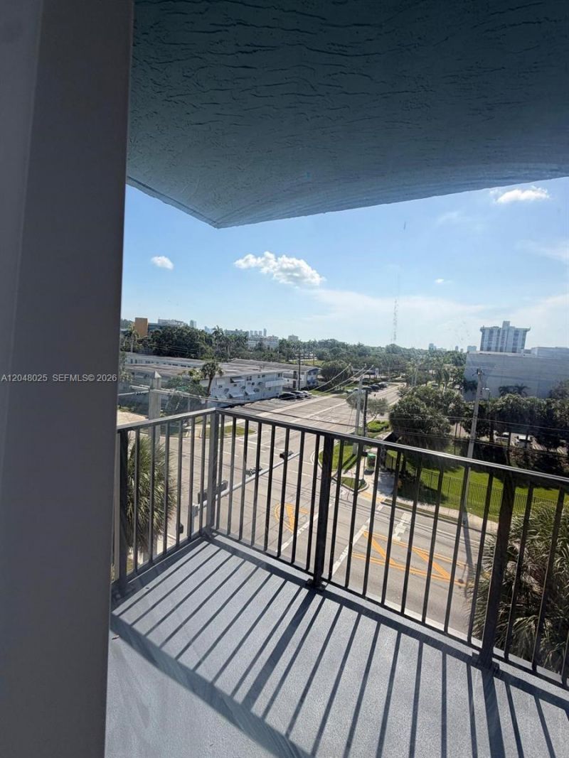 12590 NE 16th Ave , Unit 512, North Miami, FL 33161 Photo