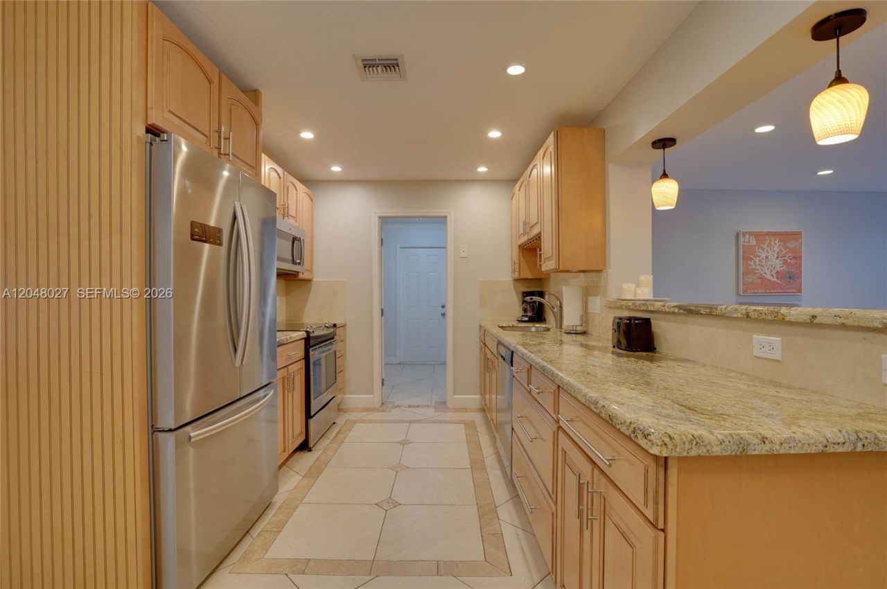 1660 NE 26th Ave , Pompano Beach, FL 33062 Photo