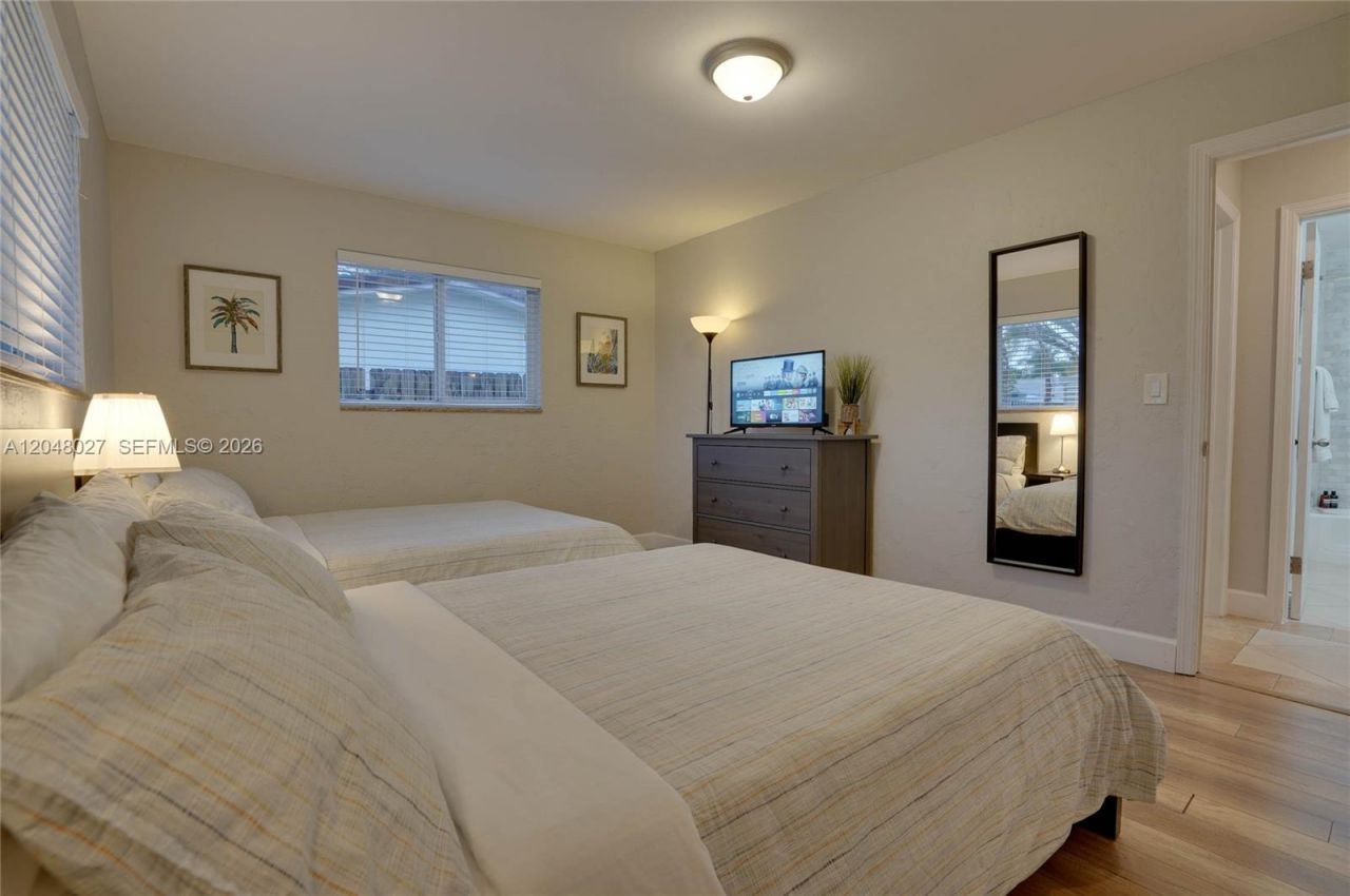 1660 NE 26th Ave , Pompano Beach, FL 33062 Photo