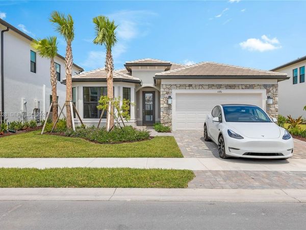 4480 Gramercy Dr, Oakland Park, FL 33309