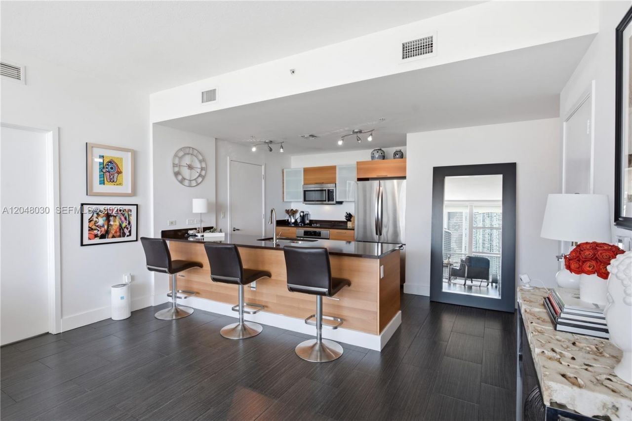 3301 NE 1st Ave, Unit H1704, Miami, FL 33137 Photo