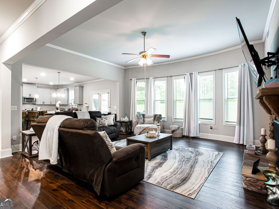 Property Image 8