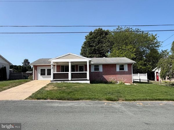 93 SUNNY LANE , CHAMBERSBURG, PA 17202