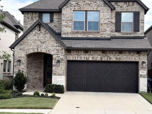 2561 Four Roses Drive, Lewisville, TX 75056