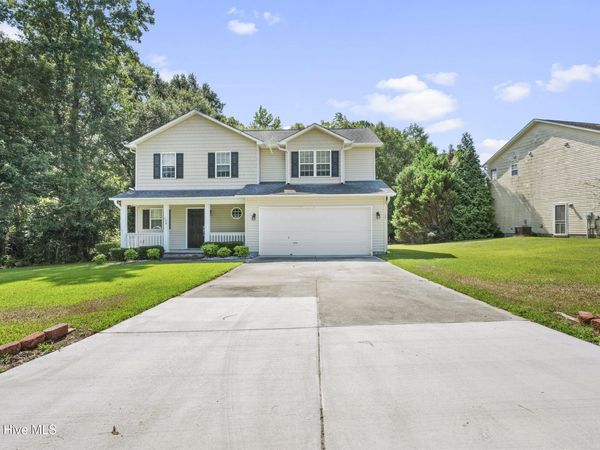 124 Briar Hollow Drive , Jacksonville, NC 28540