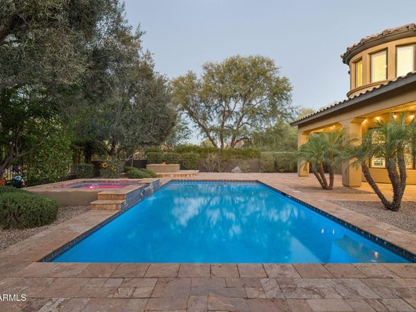 3722 E ZACHARY Drive, Phoenix, AZ 85050