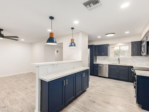 6740 E ADOBE Street, Mesa, AZ 85205