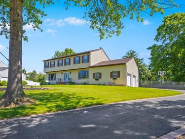 99 WILLIS DRIVE, EWING, NJ 08628