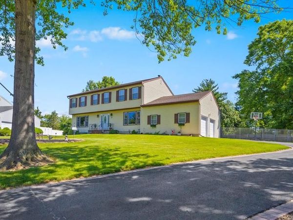 99 WILLIS DRIVE, EWING, NJ 08628