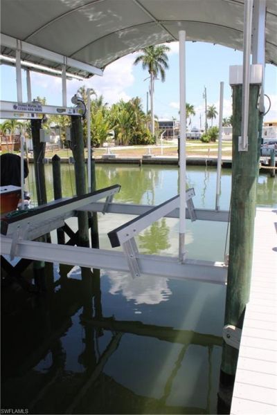 3884 Plumosa Dr , Fort Myers, FL 33956 Photo