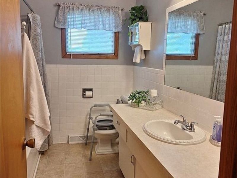 62 Warren Street , Rittman, OH 44270 Photo 8