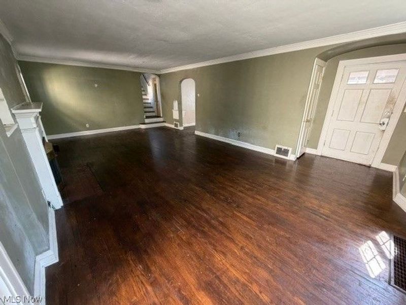 10607 S Highland Avenue, Garfield Heights, OH 44125 Photo 5
