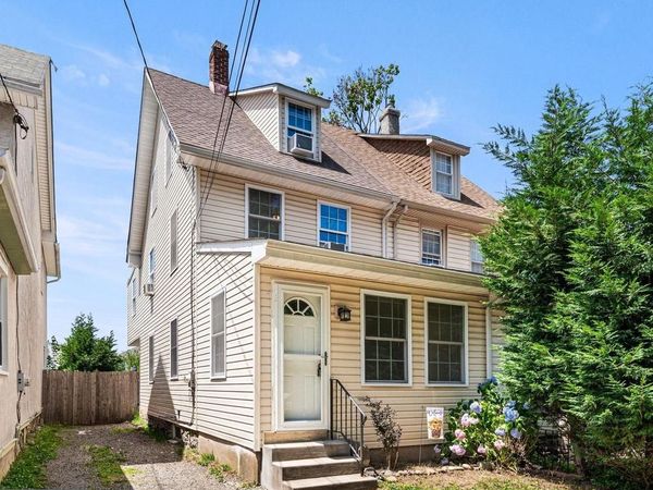 104 GARRETT AVENUE, BRYN MAWR, PA 19010