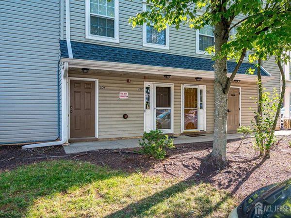 202 Prestwick Way, Edison, NJ 08820