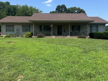 1024 Will Jackson Road, Cadiz, KY 42211