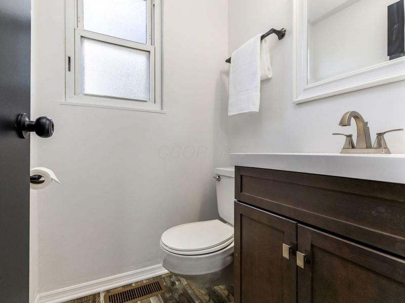 1788 Winding Field Street, Columbus, OH 43223 Photo 11