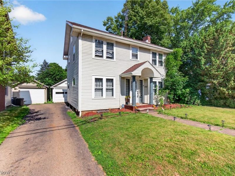 1815 Harvard Avenue NW, Canton, OH 44709 Photo 2