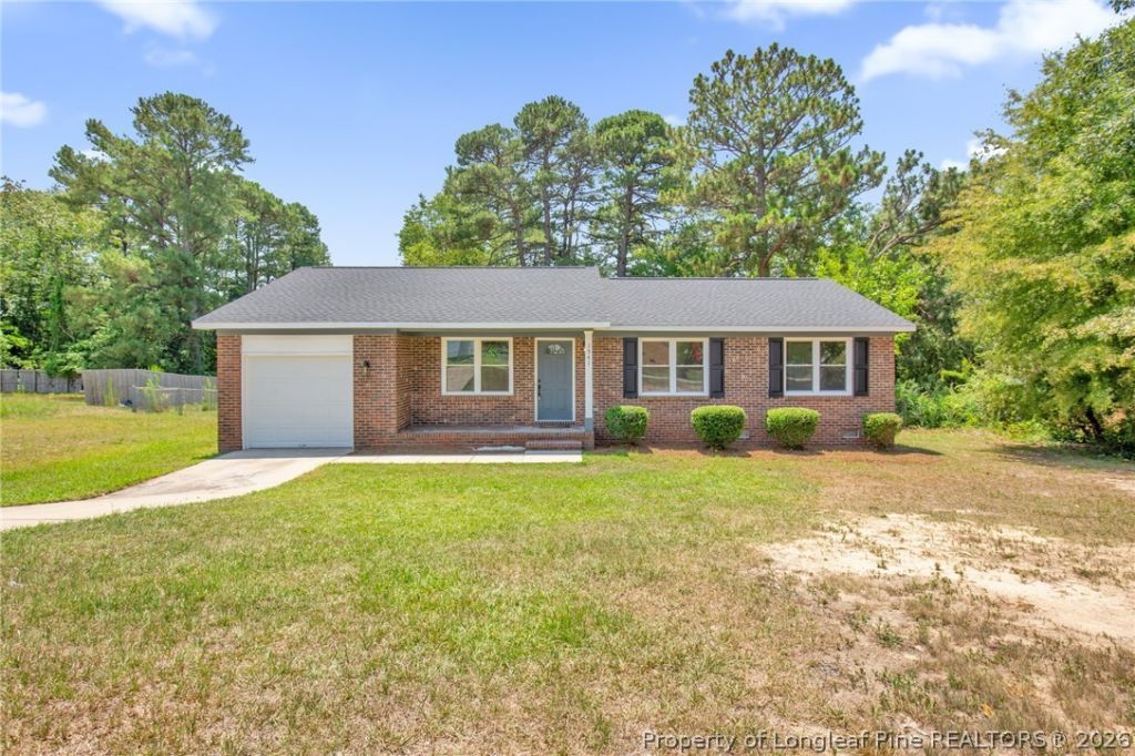 1541 Diamond Road, Fayetteville, NC 28311 Main Photo