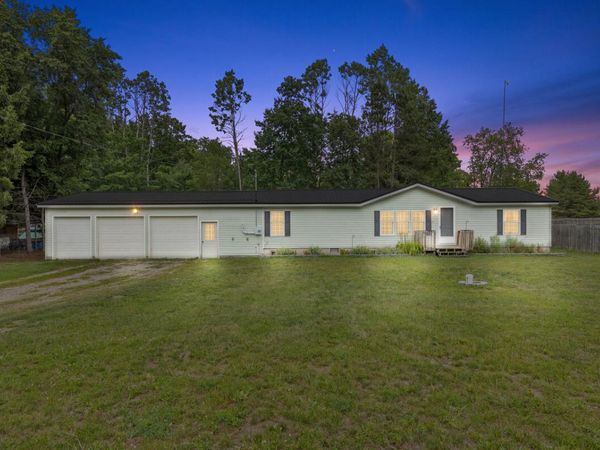 18720 Stonehouse Road, Hersey, MI 49639