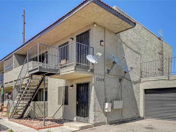 1305 Kari Lee Court , Unit A, Las Vegas, NV 89146