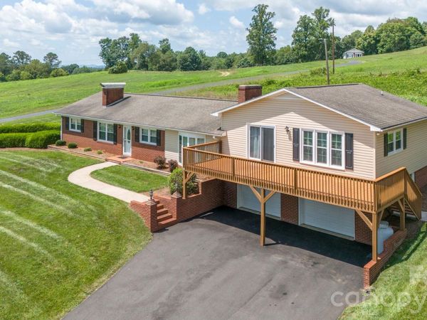 2053 Boiling Springs Road, Purlear, NC 28665