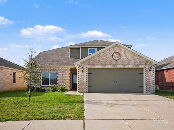 125 Sammy Fowler Avenue, Venus, TX 76084