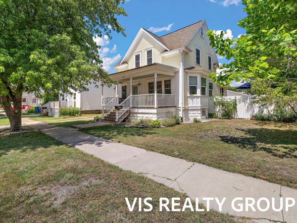 627 Fulton Avenue, Grand Haven, MI 49417