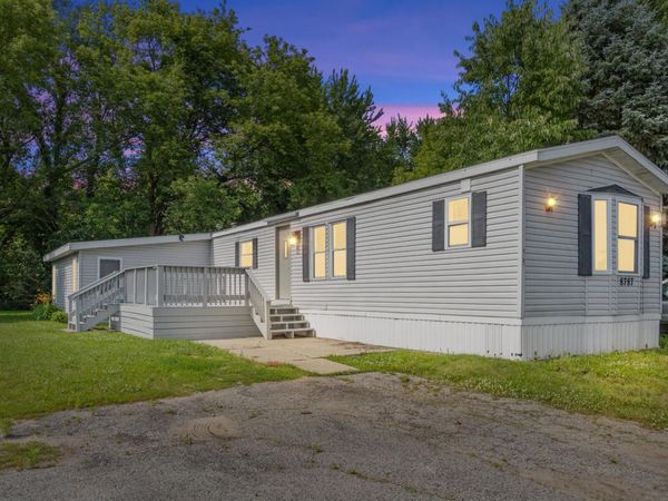 8787 Country View Drive NW, Sparta, MI 49345