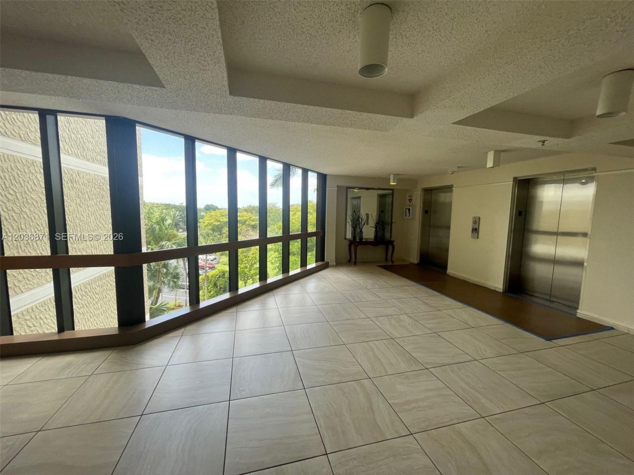 16300 Golf Club Rd , Unit 508, Weston, FL 33326 Photo