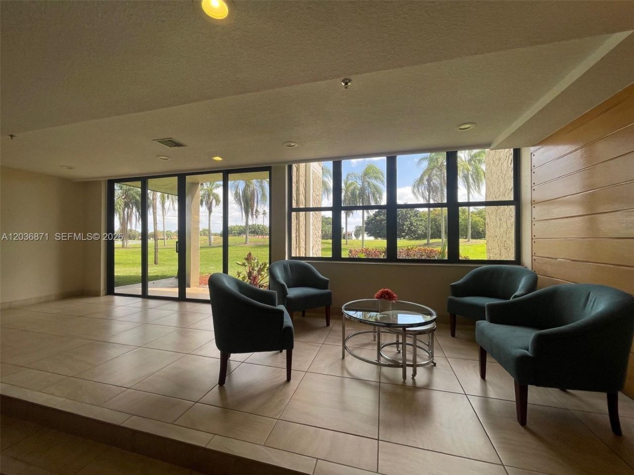 16300 Golf Club Rd , Unit 508, Weston, FL 33326 Photo