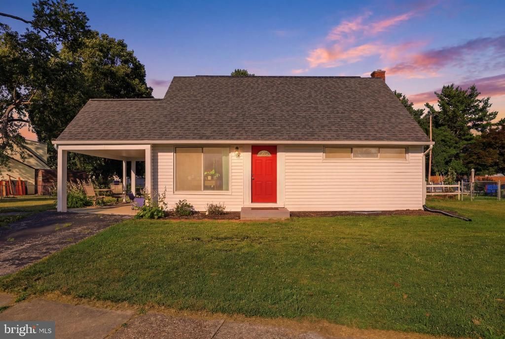 141 Stony Brook Drive, York, PA 17402 Main Photo