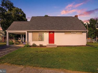 141 STONY BROOK DRIVE, YORK, PA 17402