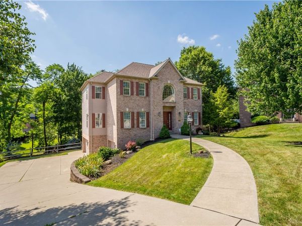 8002 Pressley Court , Pittsburgh, PA 15237