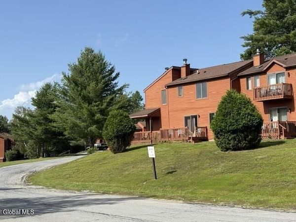 8 Summit Ridge, Unit 8M, North Creek, NY 12853