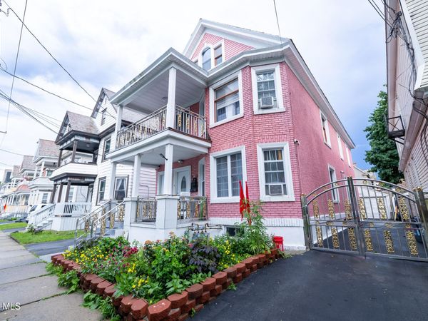 22 Elder Street, Schenectady, NY 12304