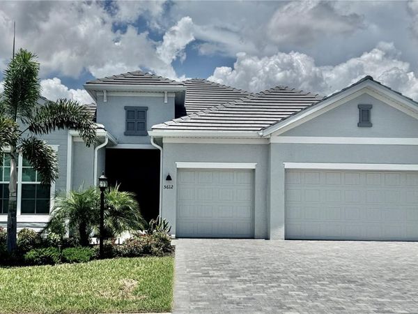 5612 LIGHTNING WHELK LANE , LAKEWOOD RANCH, FL 34211
