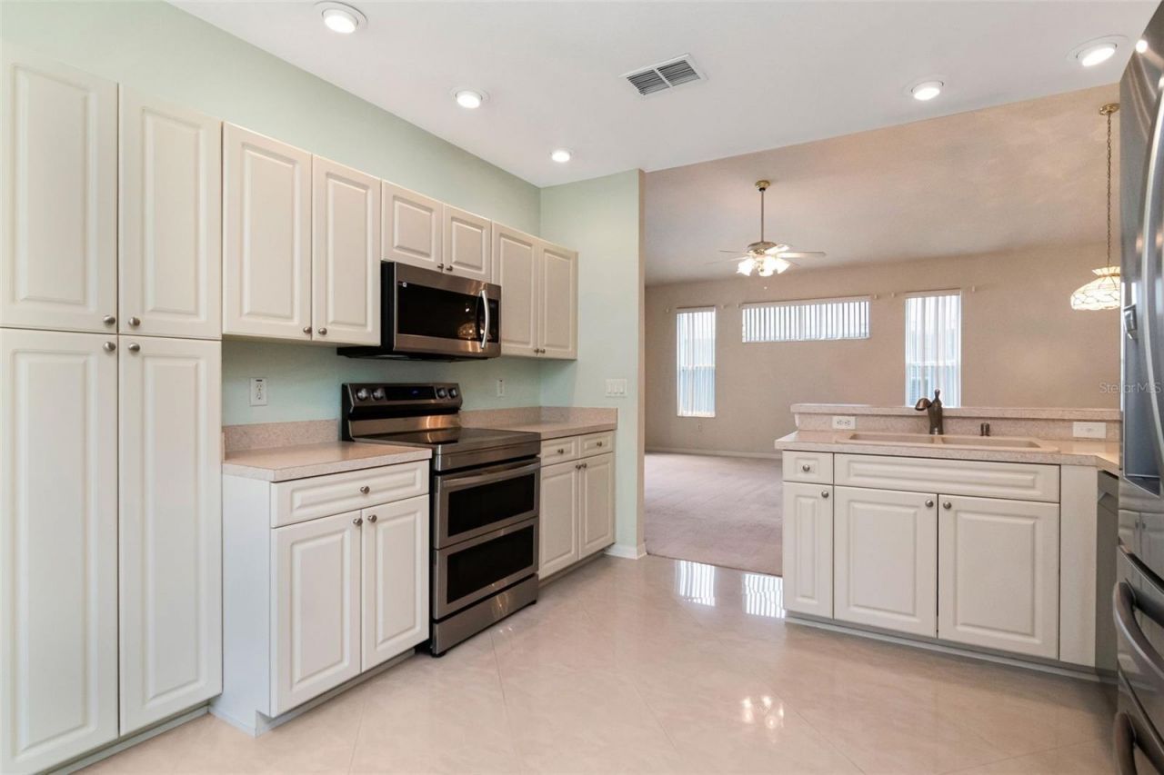10029 Brookdale Drive , New Port Richey, FL 34655 Photo