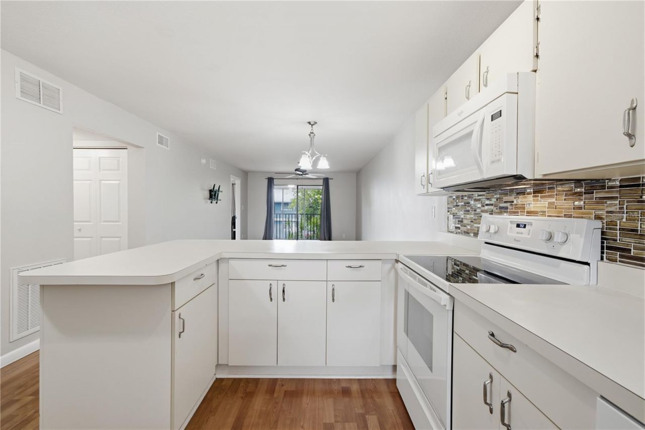 6033 34th Street W, Unit 44, Bradenton, FL 34210 Photo