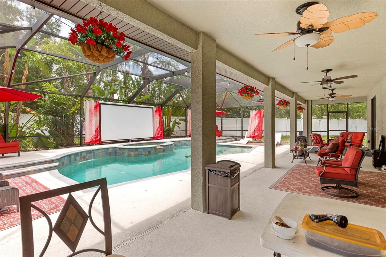 1945 Abbey Ridge Drive , Dover, FL 33527 Photo