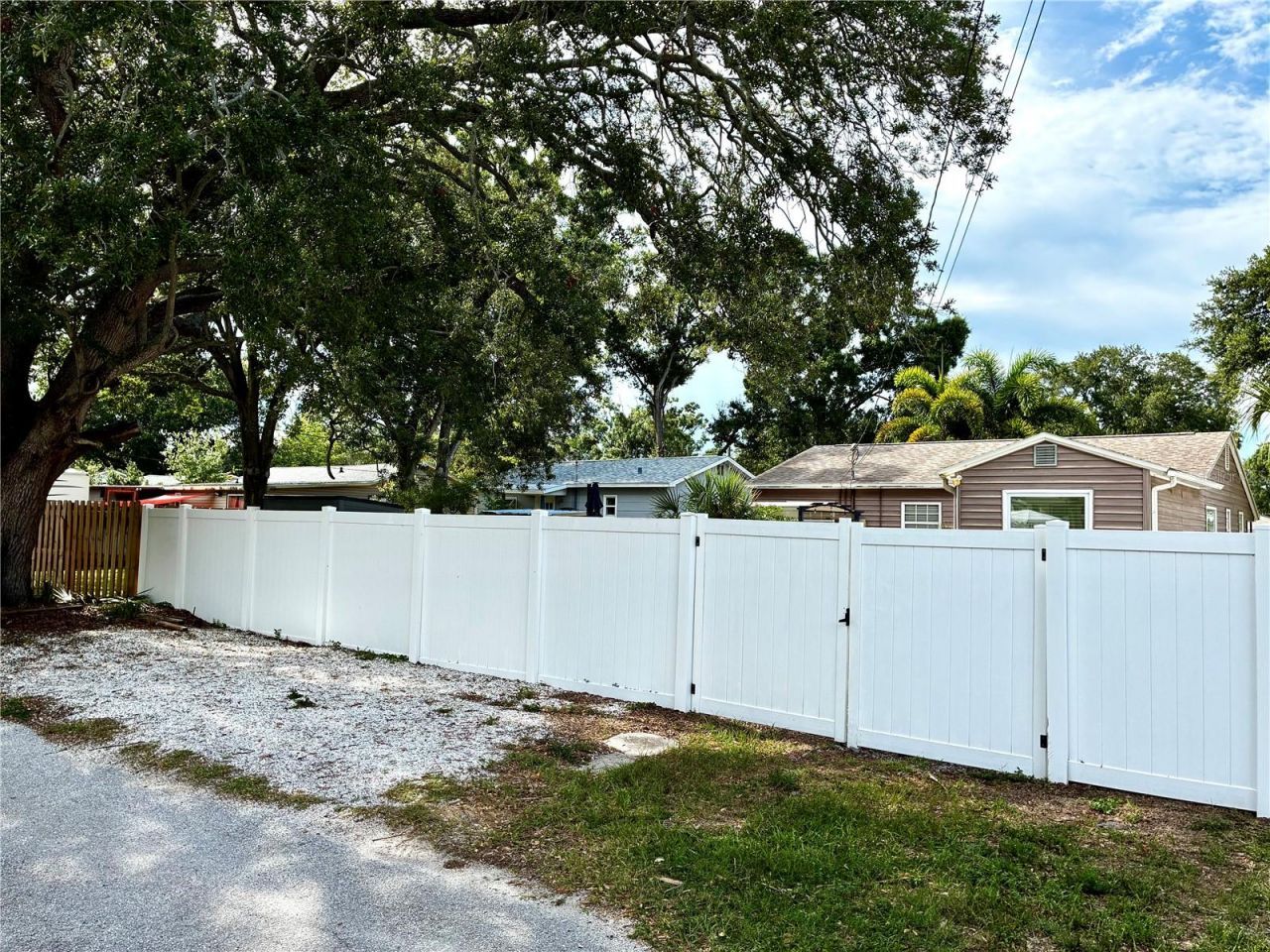 810 52nd Avenue N, Saint Petersburg, FL 33703 Photo