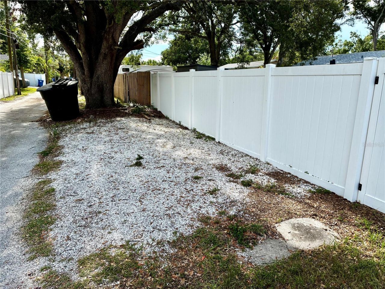 810 52nd Avenue N, Saint Petersburg, FL 33703 Photo