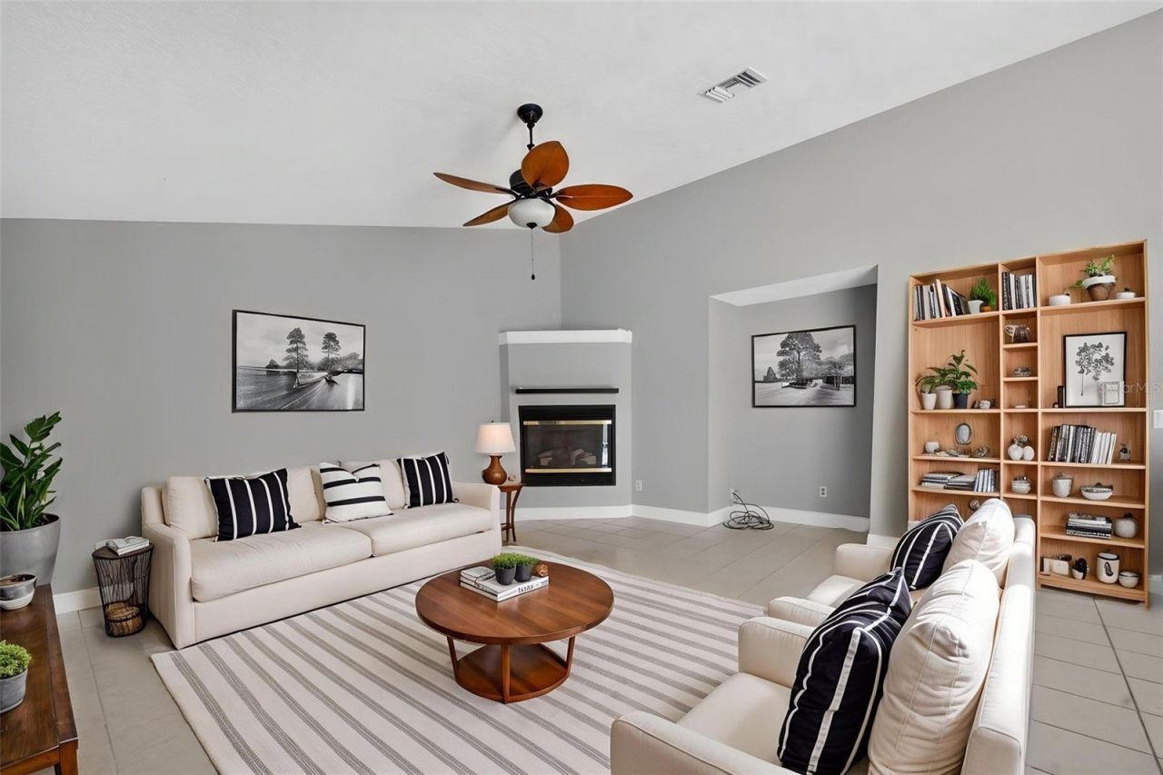 8052 S Cadiz Court , Orlando, FL 32836 Photo