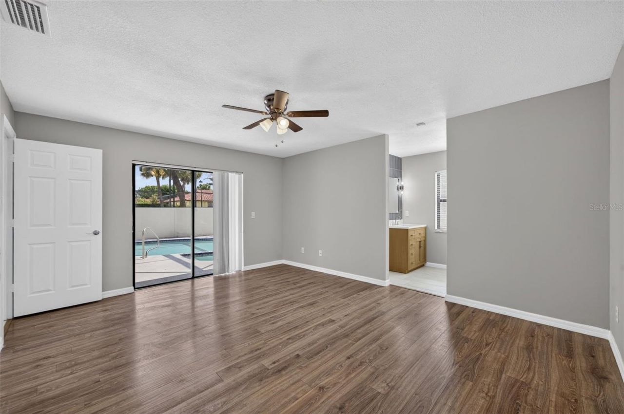8052 S Cadiz Court , Orlando, FL 32836 Photo
