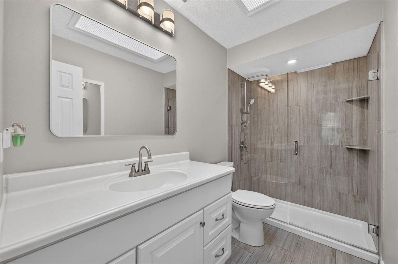 8052 S Cadiz Court , Orlando, FL 32836 Photo